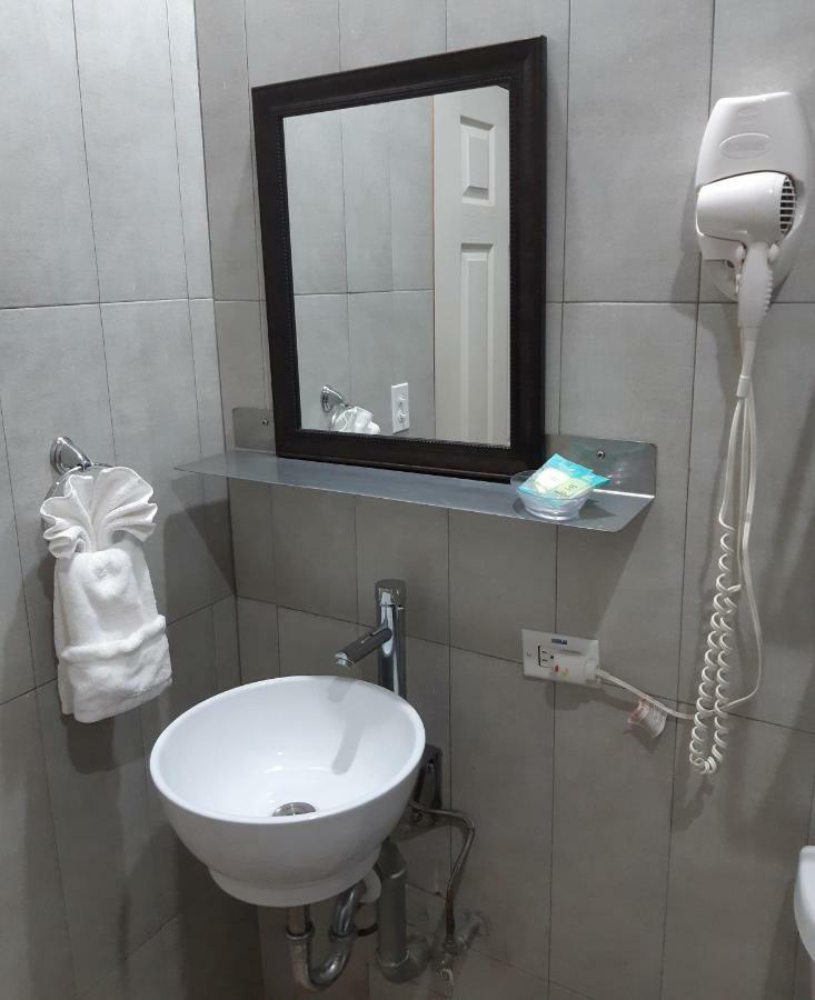Maya Bella Downtown Hotel ซานอิกนาซิโอ ภายนอก รูปภาพ
