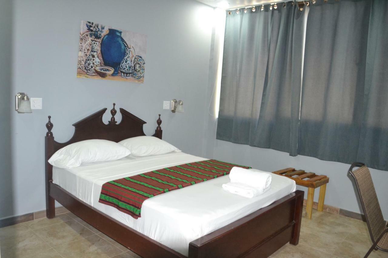 Maya Bella Downtown Hotel ซานอิกนาซิโอ ภายนอก รูปภาพ